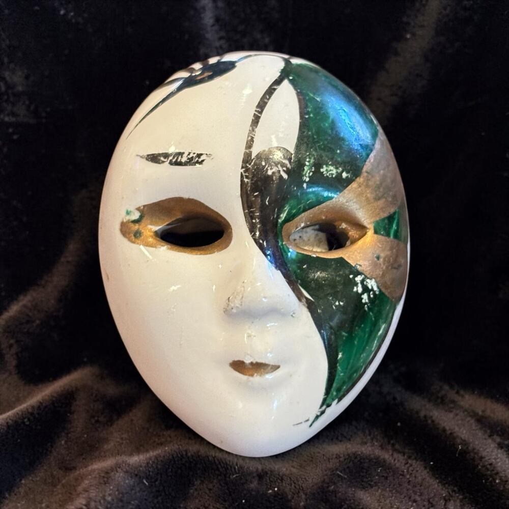 Vintage Phantom of the Opera Mask Brooch Ceramic Green Gold Theater Pin 1989